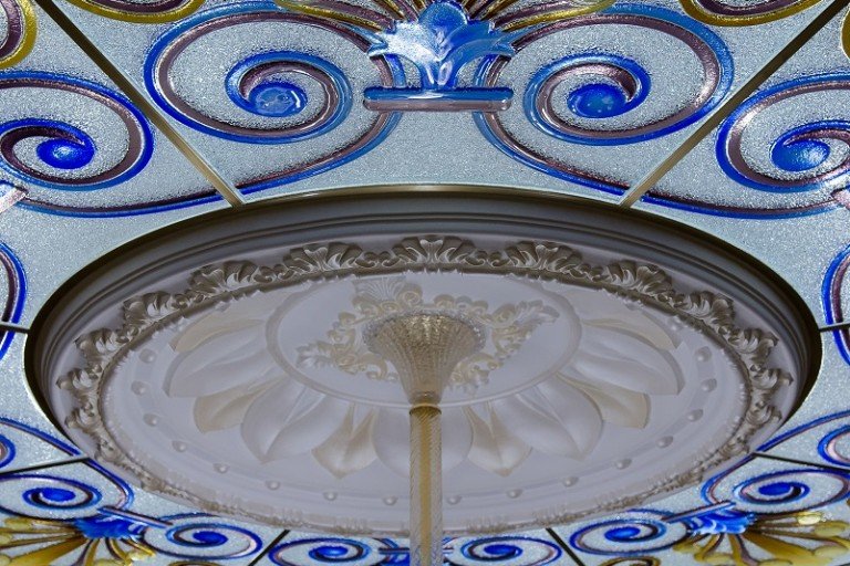 Витраж в интерьере
